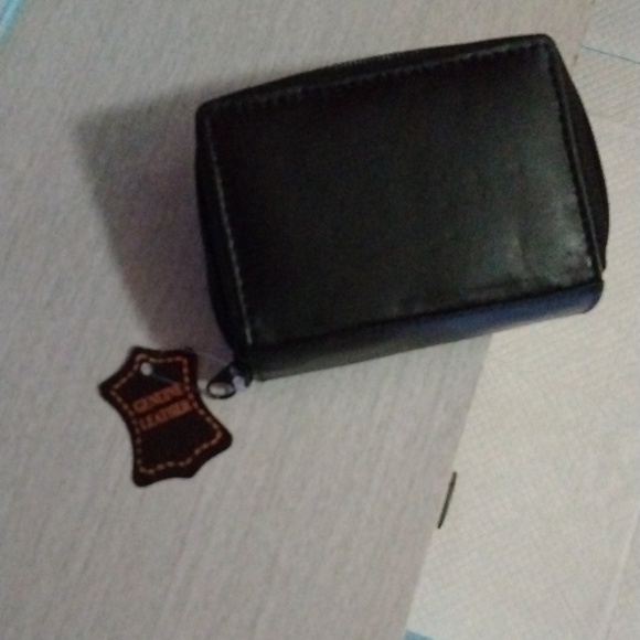 RFID Palm Wallet - Picture 3 of 5